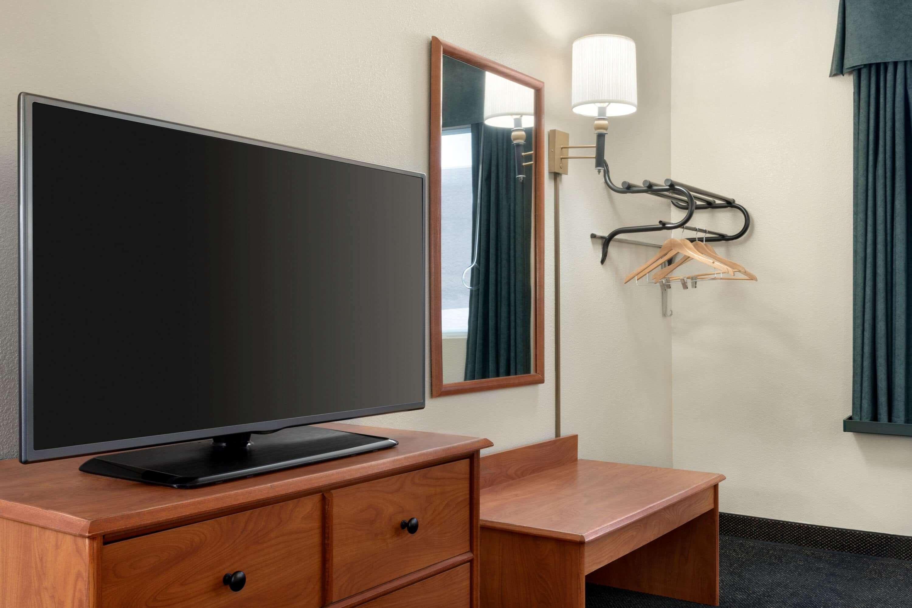 Travelodge By Wyndham Clinton Valley West Court Luaran gambar