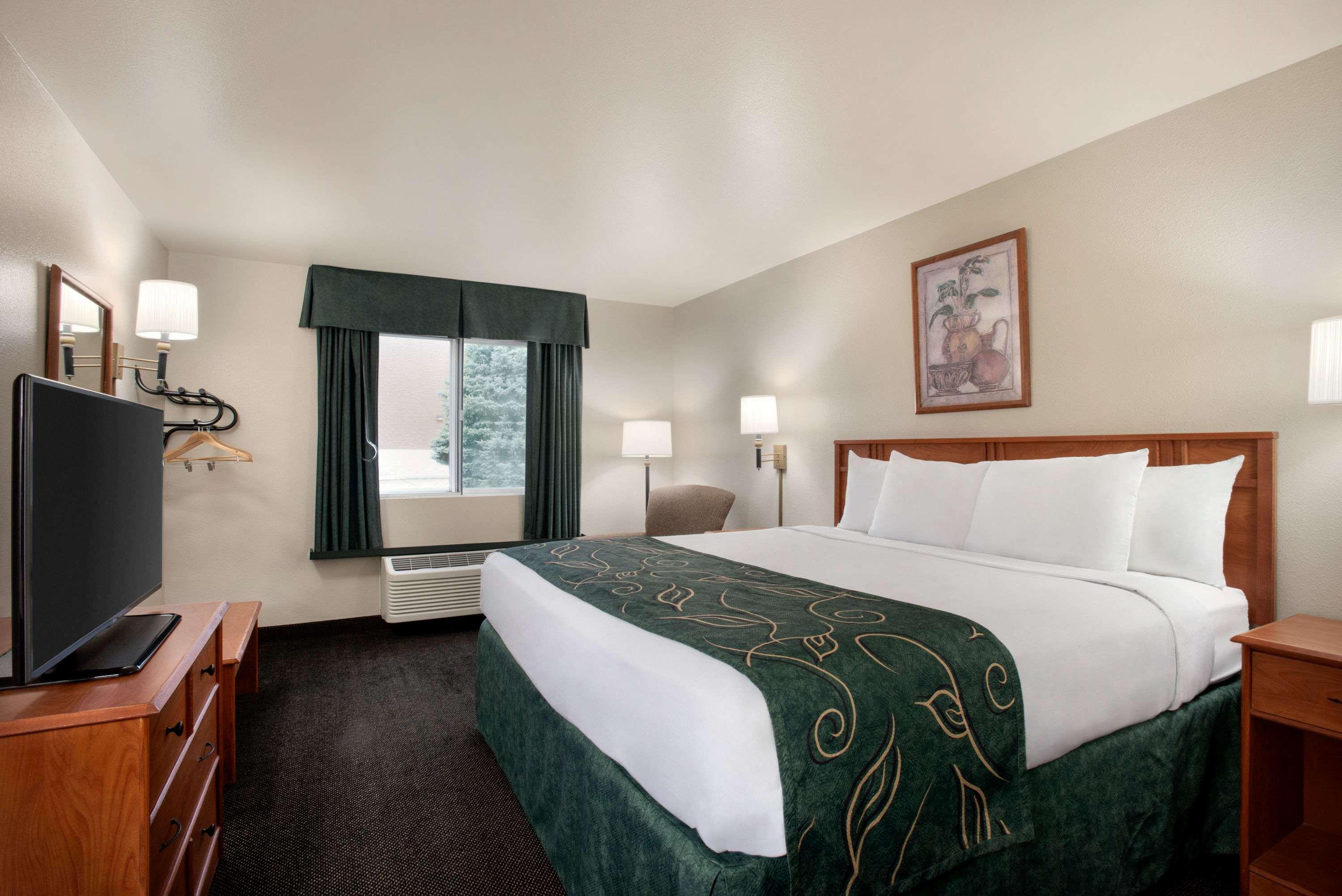 Travelodge By Wyndham Clinton Valley West Court Luaran gambar